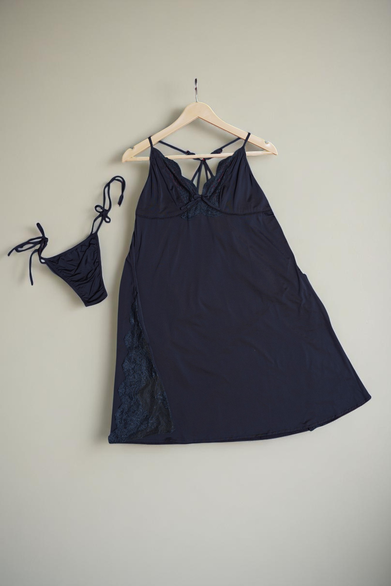 Elegant Black Lace-Trimmed Babydoll & Thong Lingerie Set - Image 3