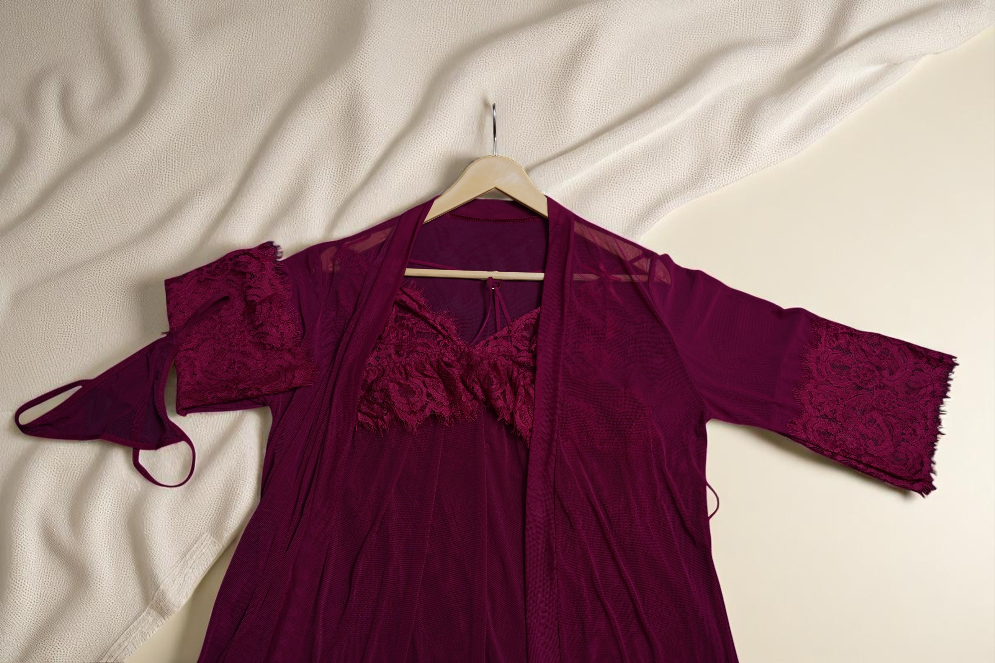 Luxurious Burgundy 4-Piece Lace Lingerie & Robe Set - Image 3